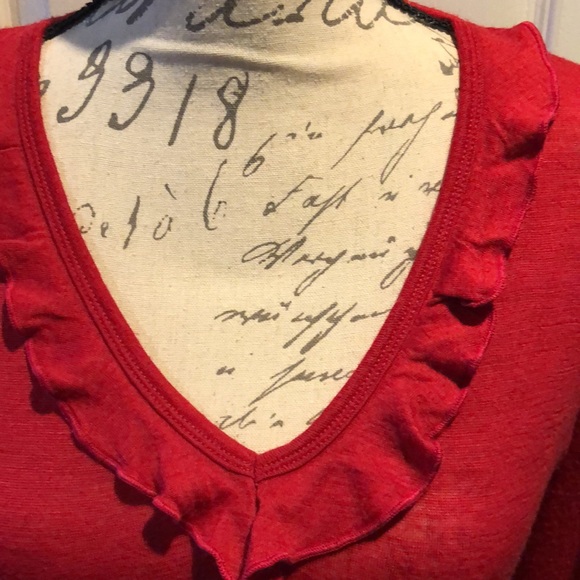 Free people size large lightweight long sleeved V neck sweater/top - Picture 3 of 8